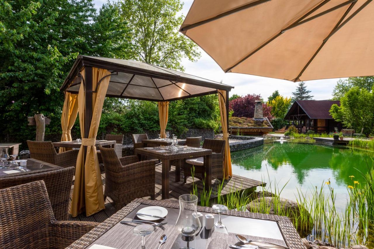 Wellnesshotel Seeschloesschen - Privat- & Naturresort Отель Зенфтенберг